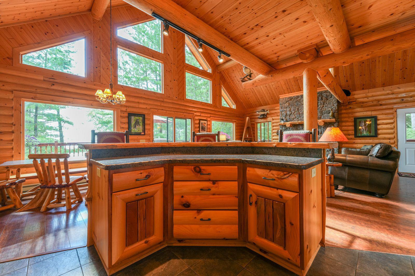 95822 Pine Island