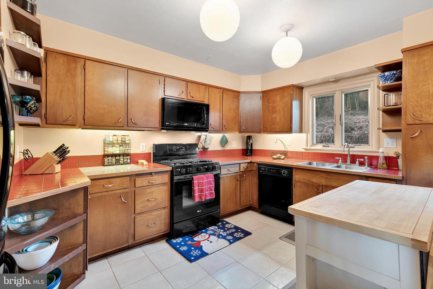 1206 S Forest Dr