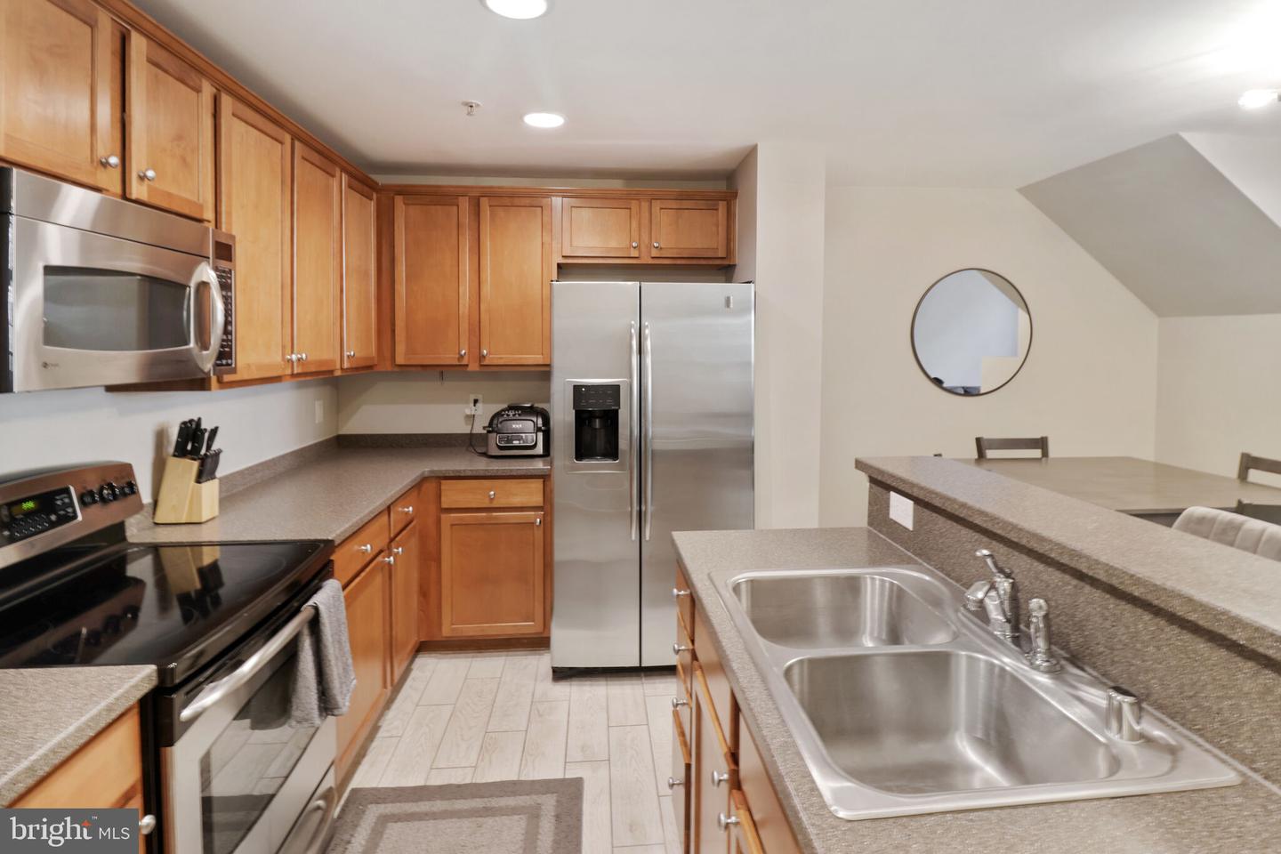 4461-A Beacon Grove Cir #703a