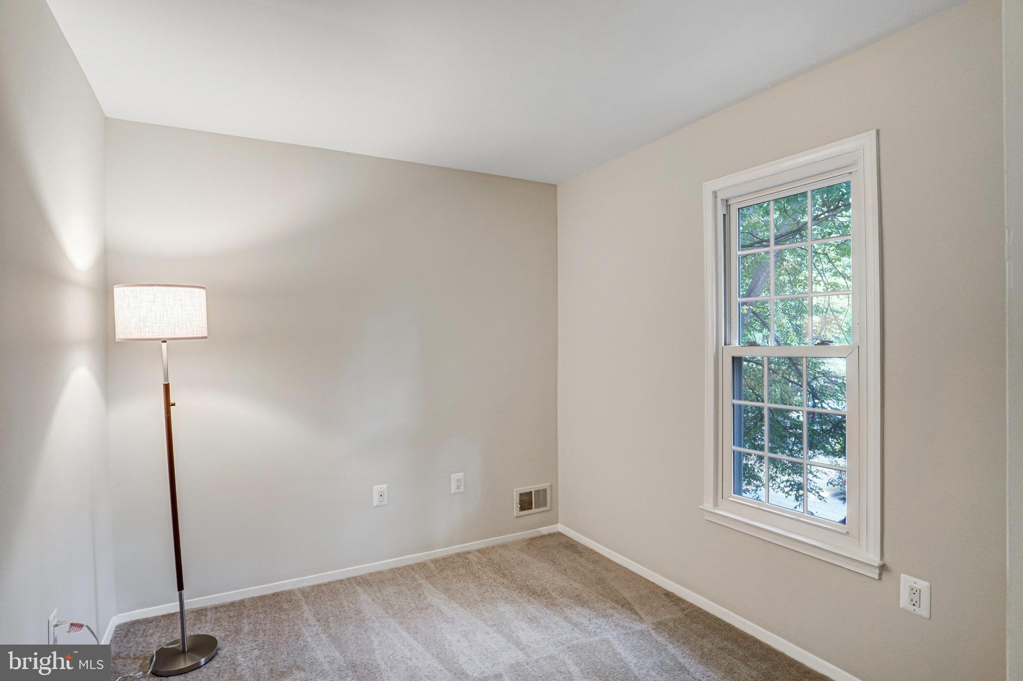 2349 HORSEFERRY COURT