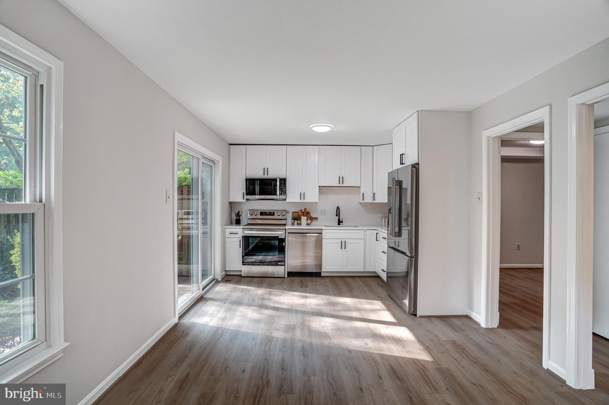2349 HORSEFERRY COURT
