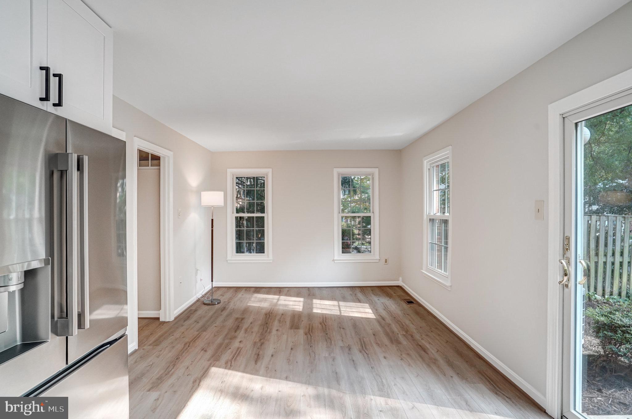 2349 HORSEFERRY COURT