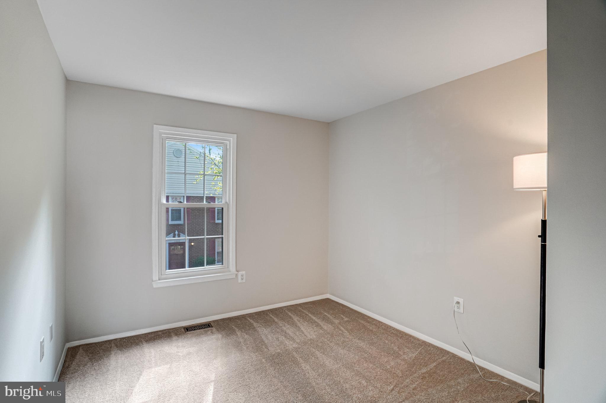 2349 HORSEFERRY COURT