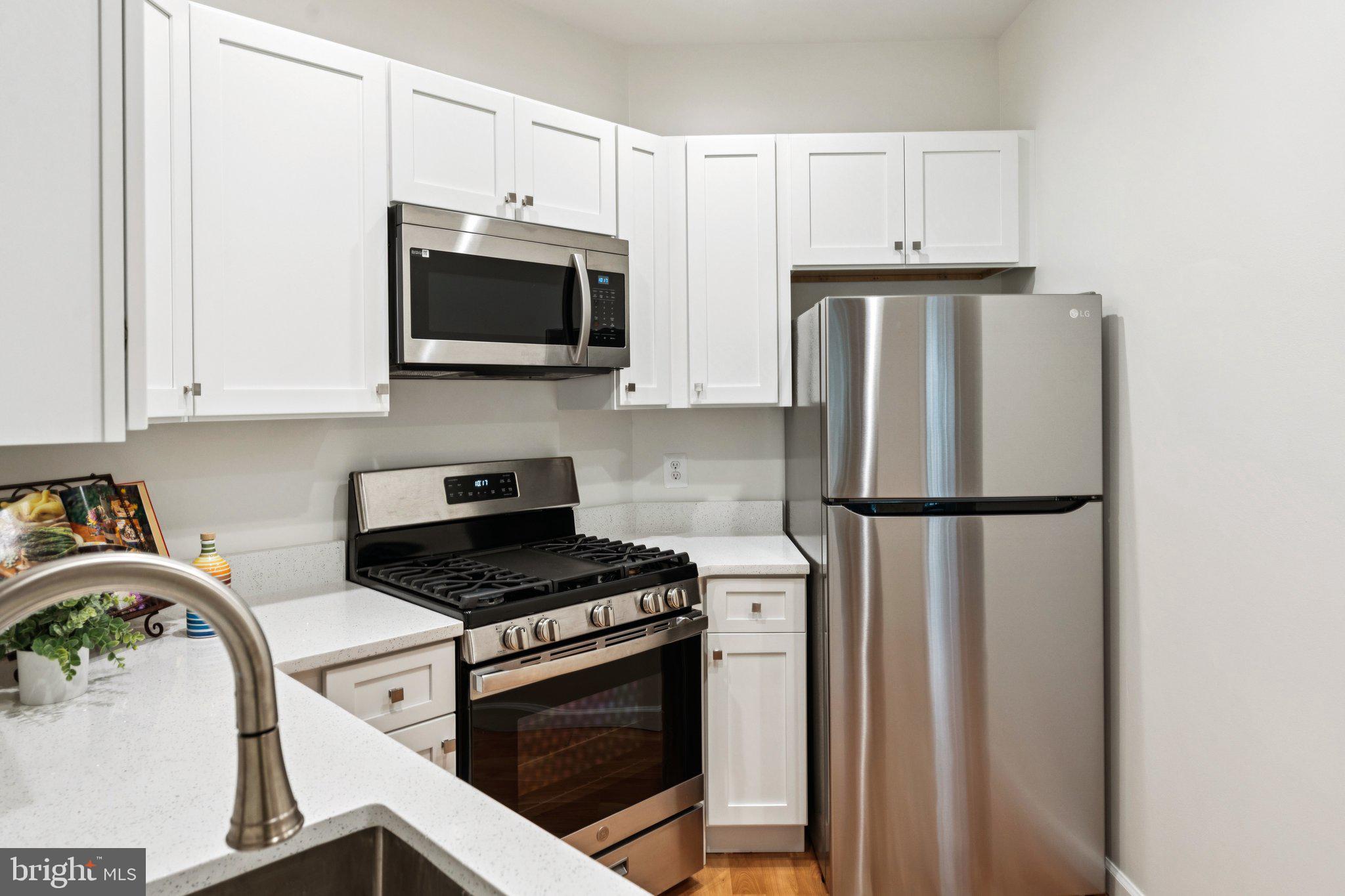 13085 AUTUMN WOODS WAY 305