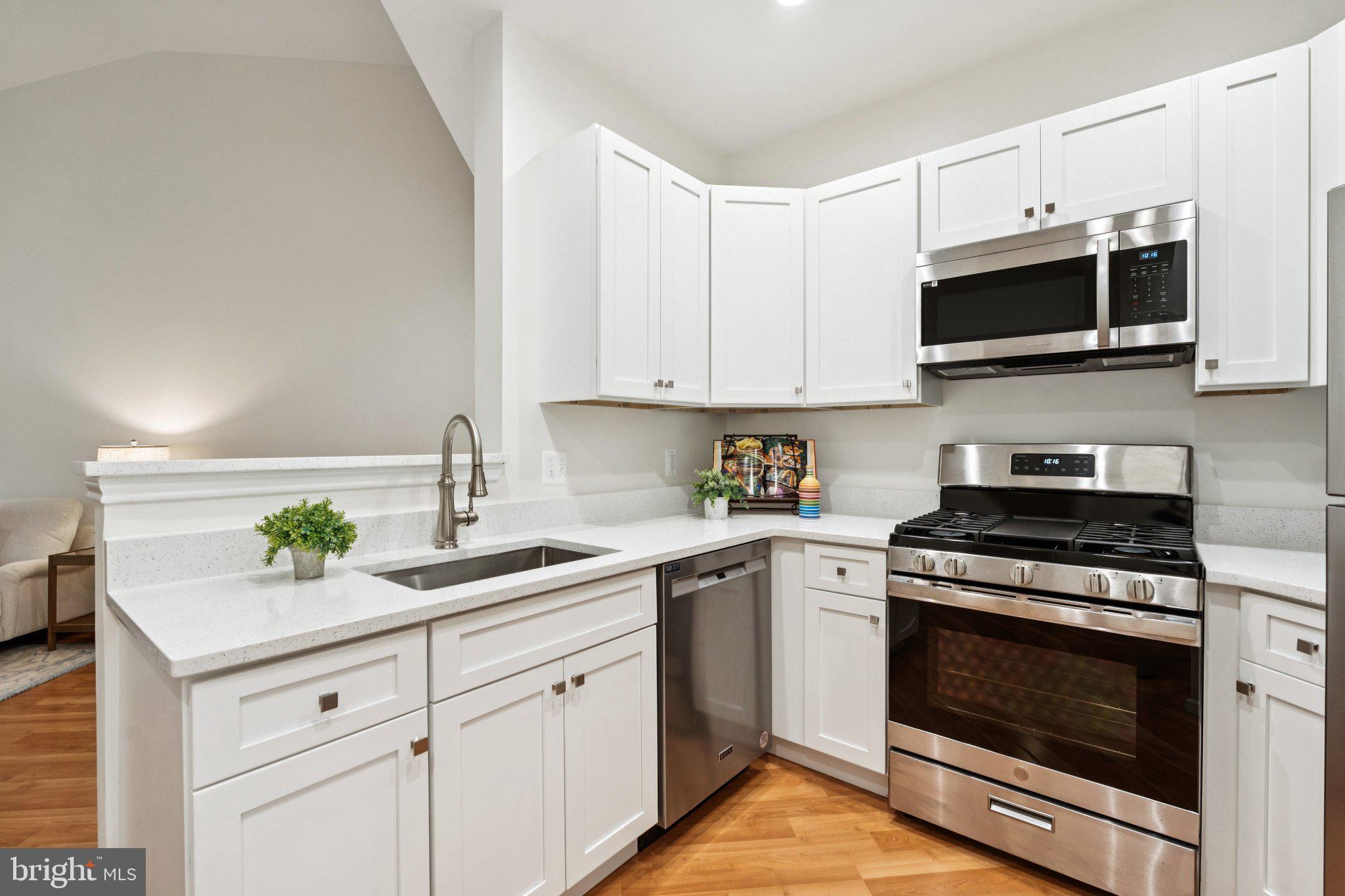 13085 AUTUMN WOODS WAY 305