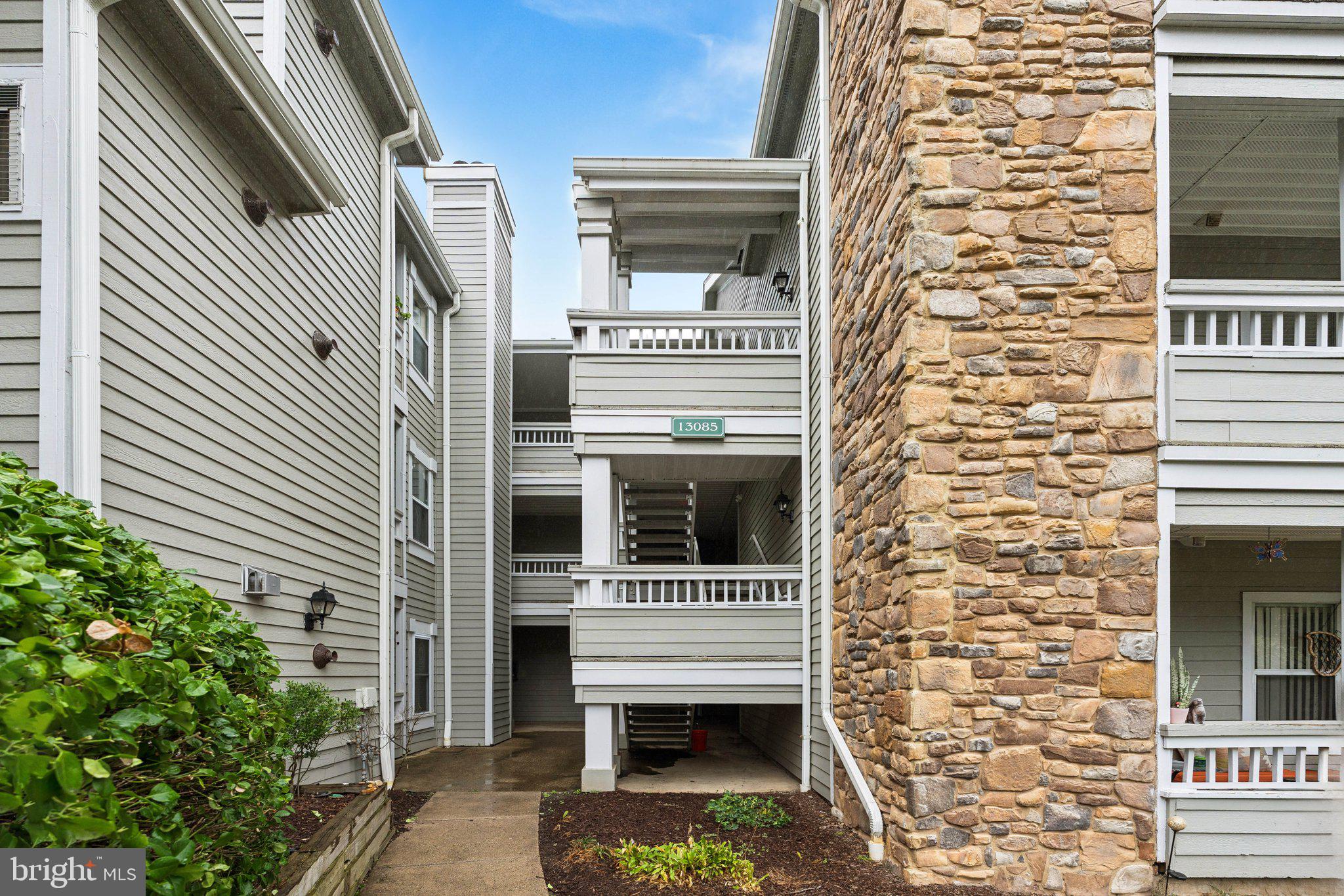 13085 AUTUMN WOODS WAY 305
