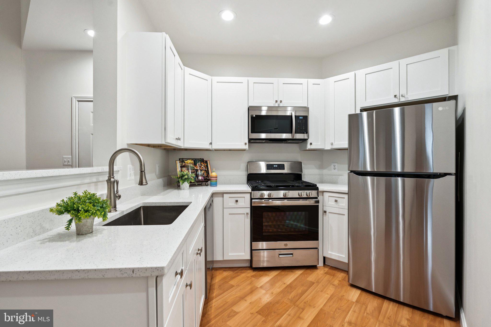 13085 AUTUMN WOODS WAY 305