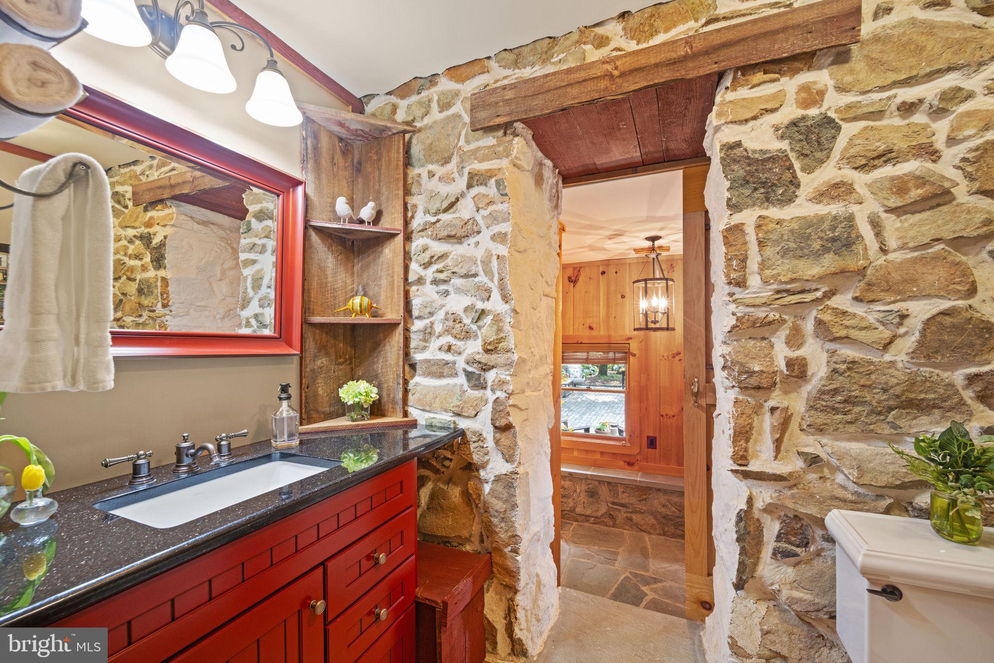 19077 Loudoun Orchard Rd