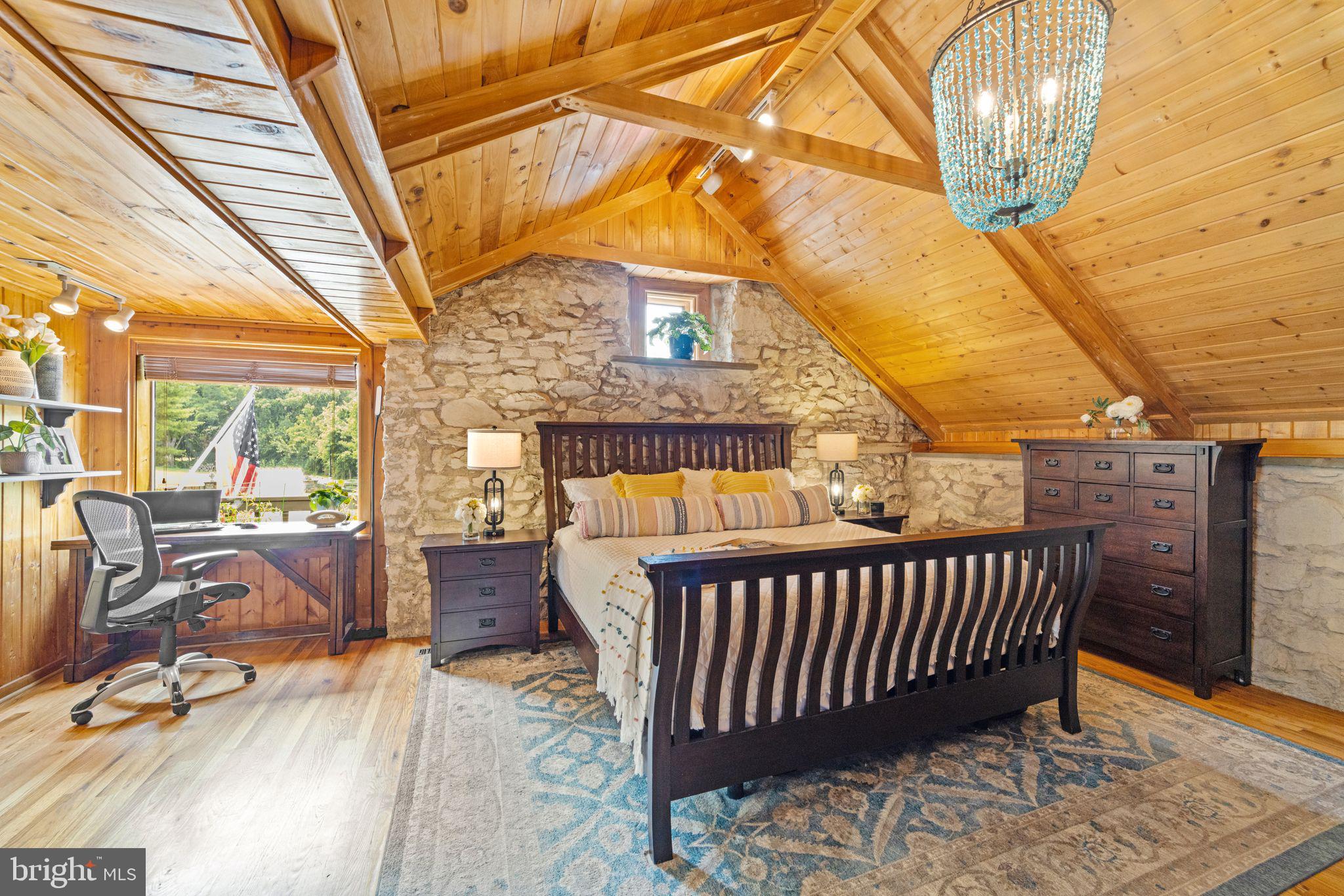 19077 Loudoun Orchard Rd