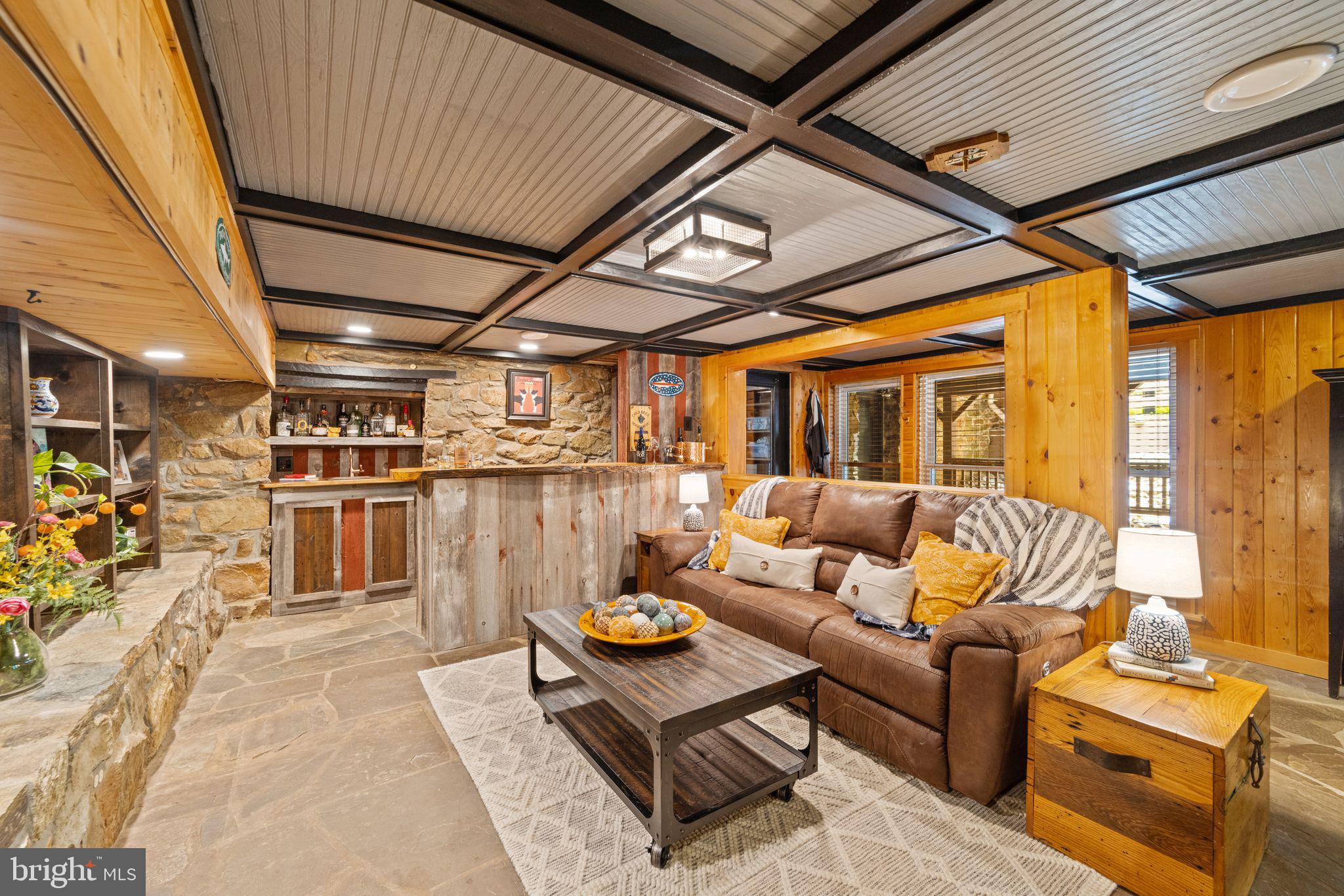 19077 Loudoun Orchard Rd