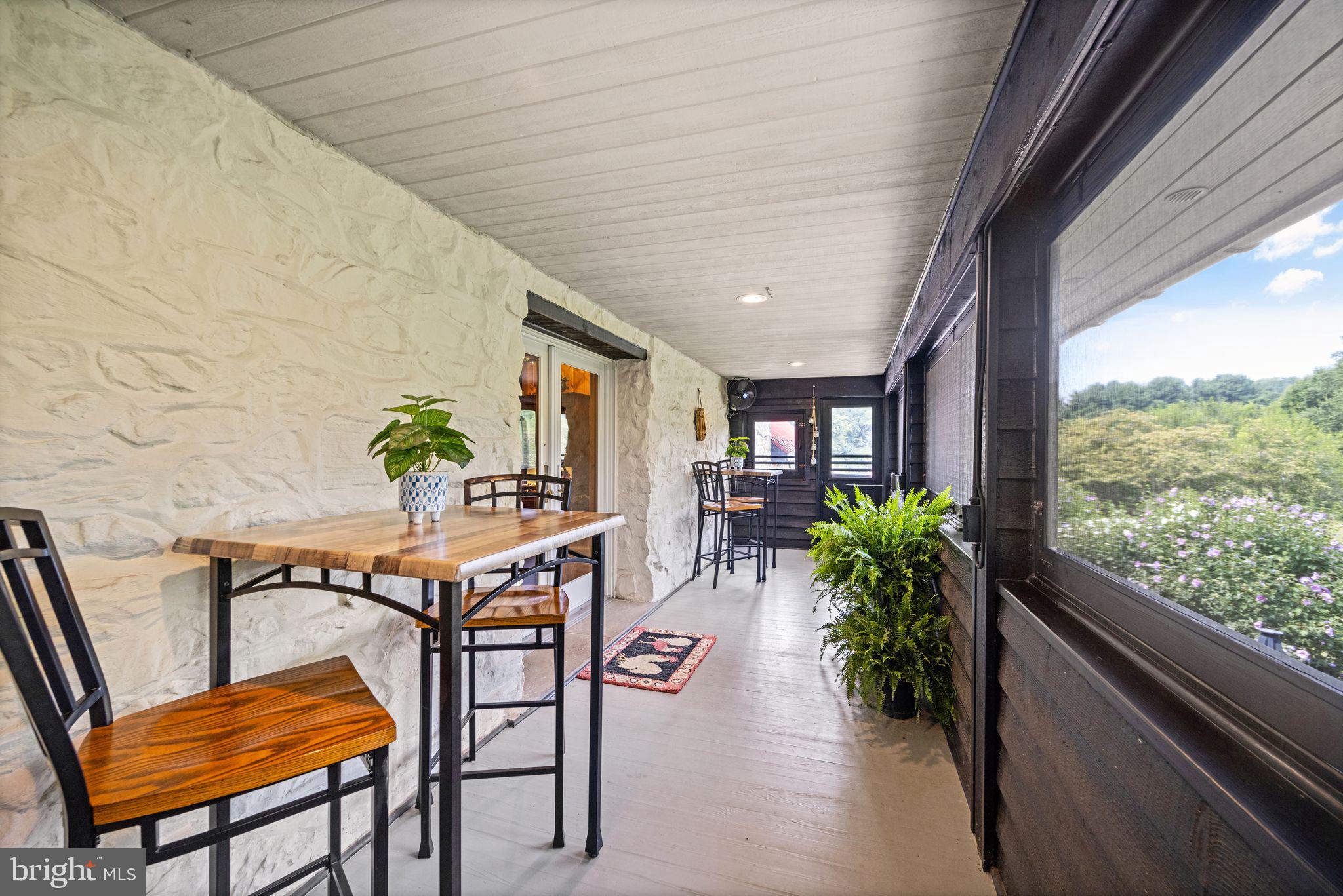 19077 Loudoun Orchard Rd