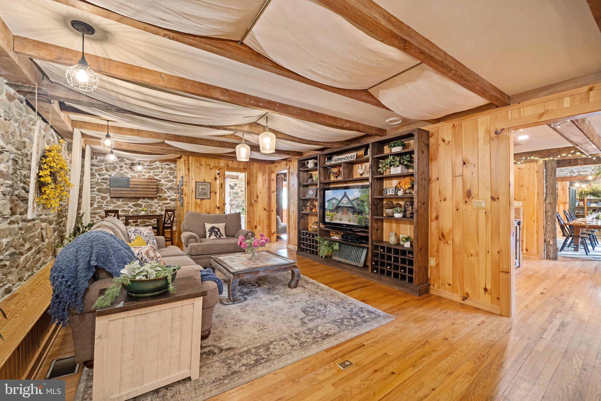 19077 Loudoun Orchard Rd