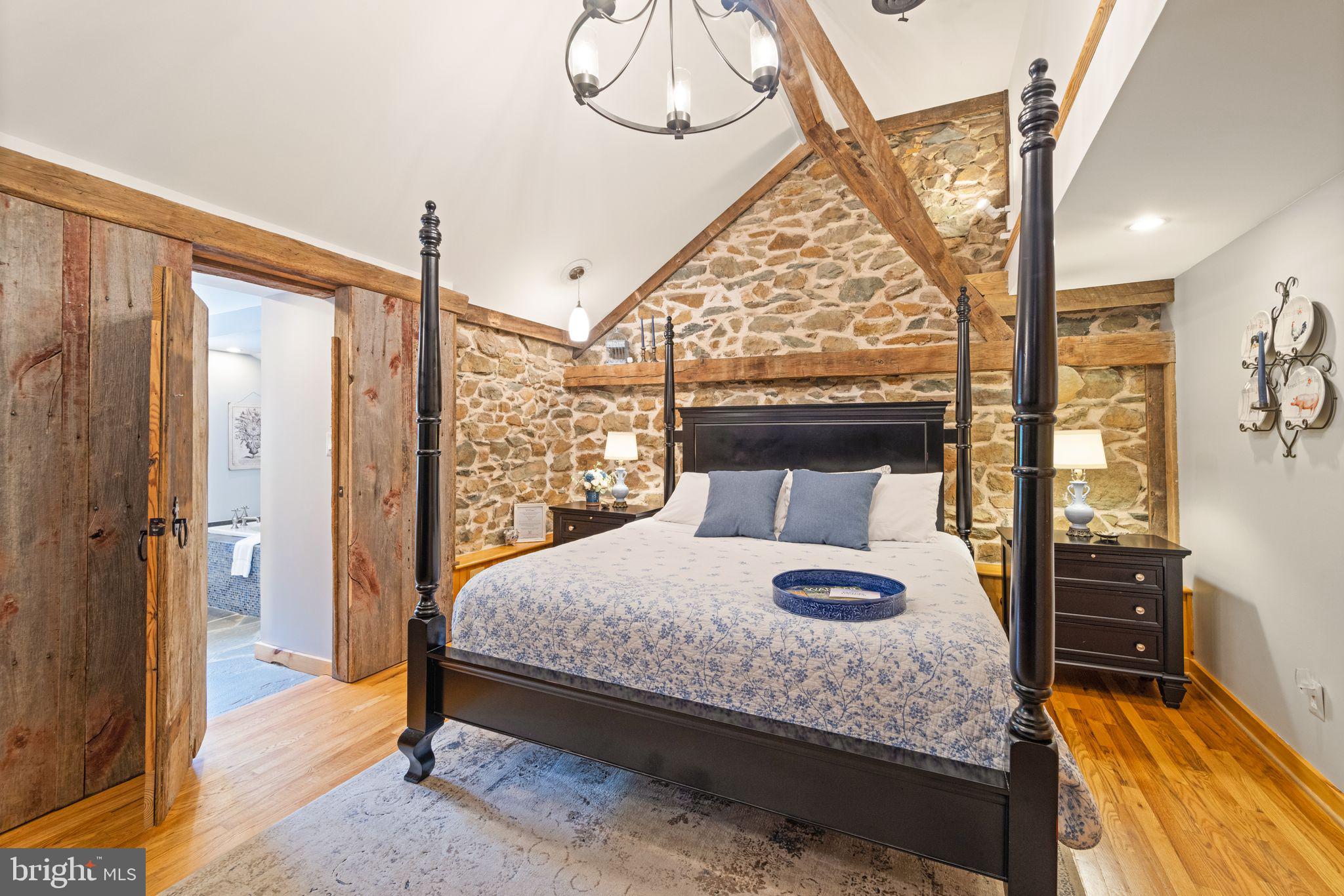 19077 Loudoun Orchard Rd
