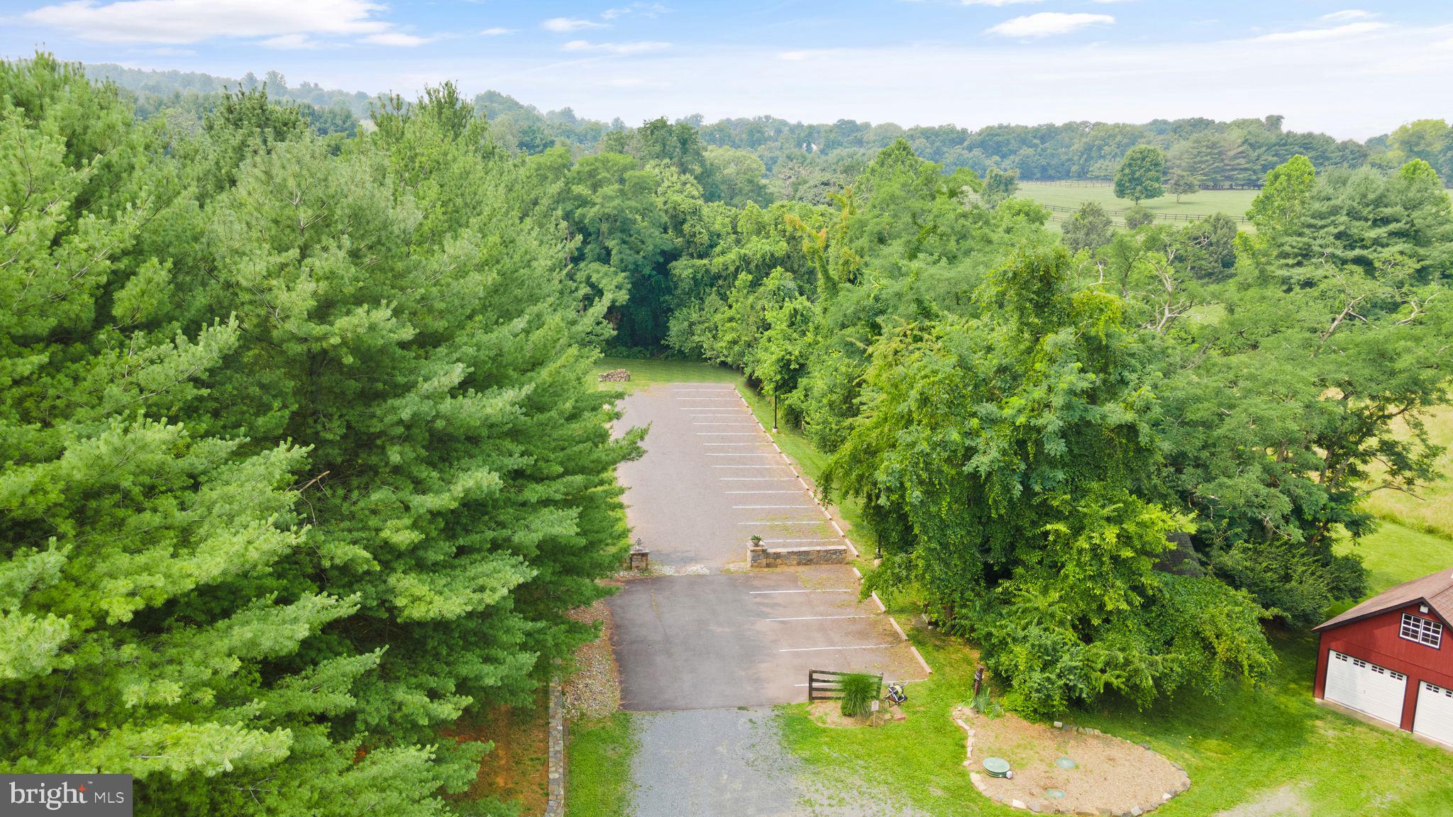 19077 Loudoun Orchard Rd