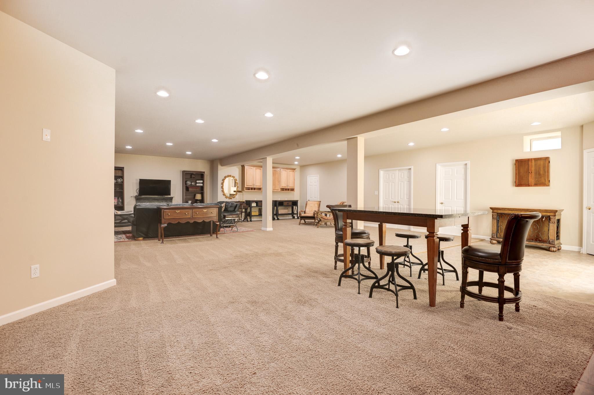 15197 Carver Ct