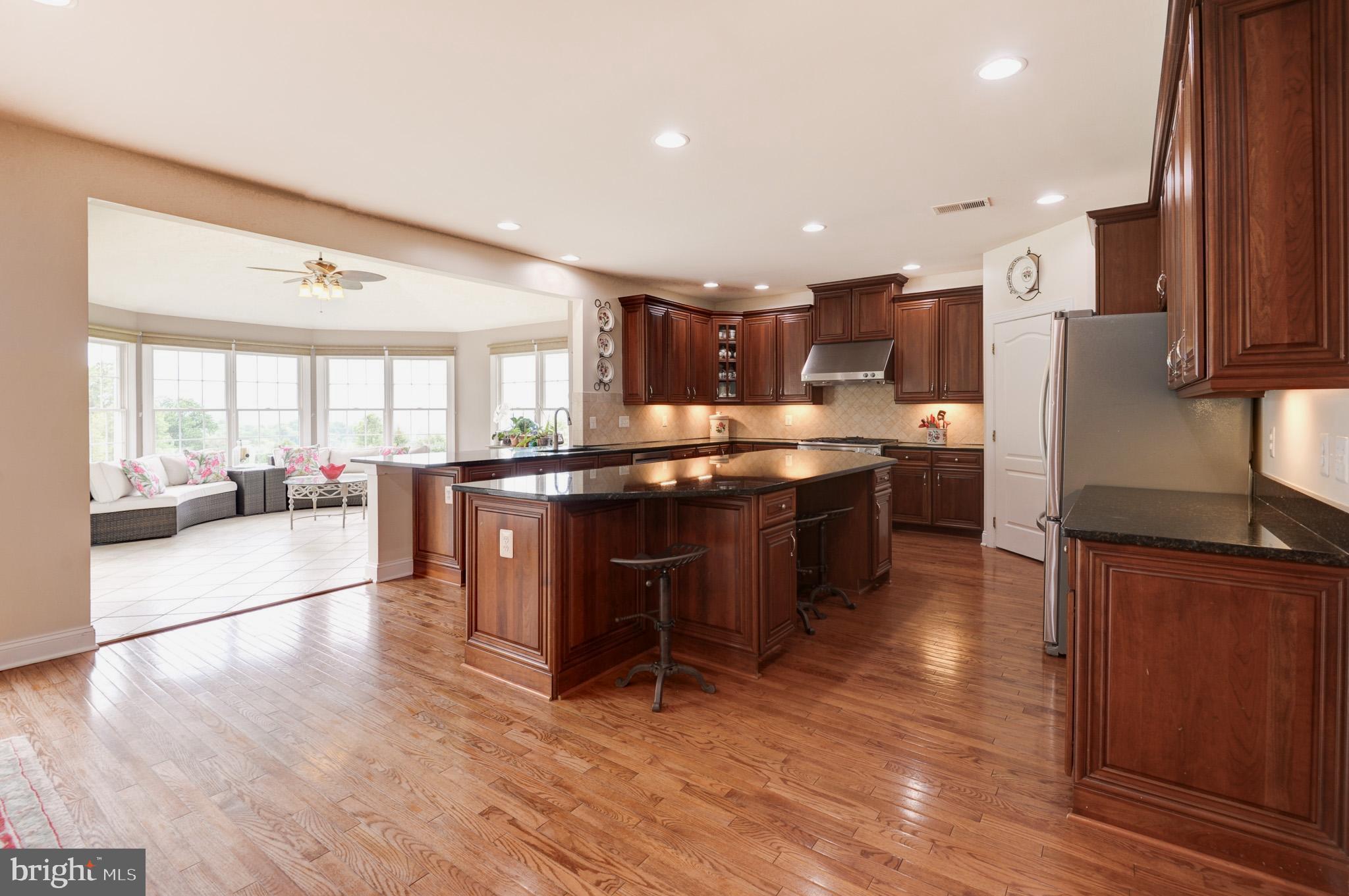 15197 Carver Ct