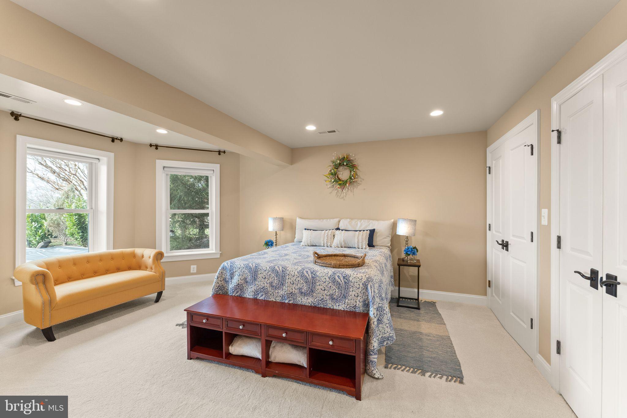 19085 Foxgreen Cir
