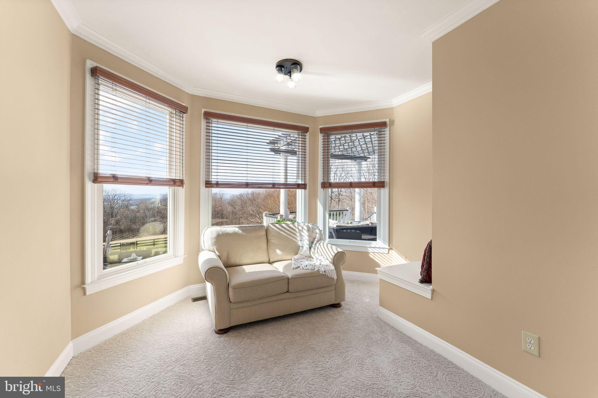 19085 Foxgreen Cir