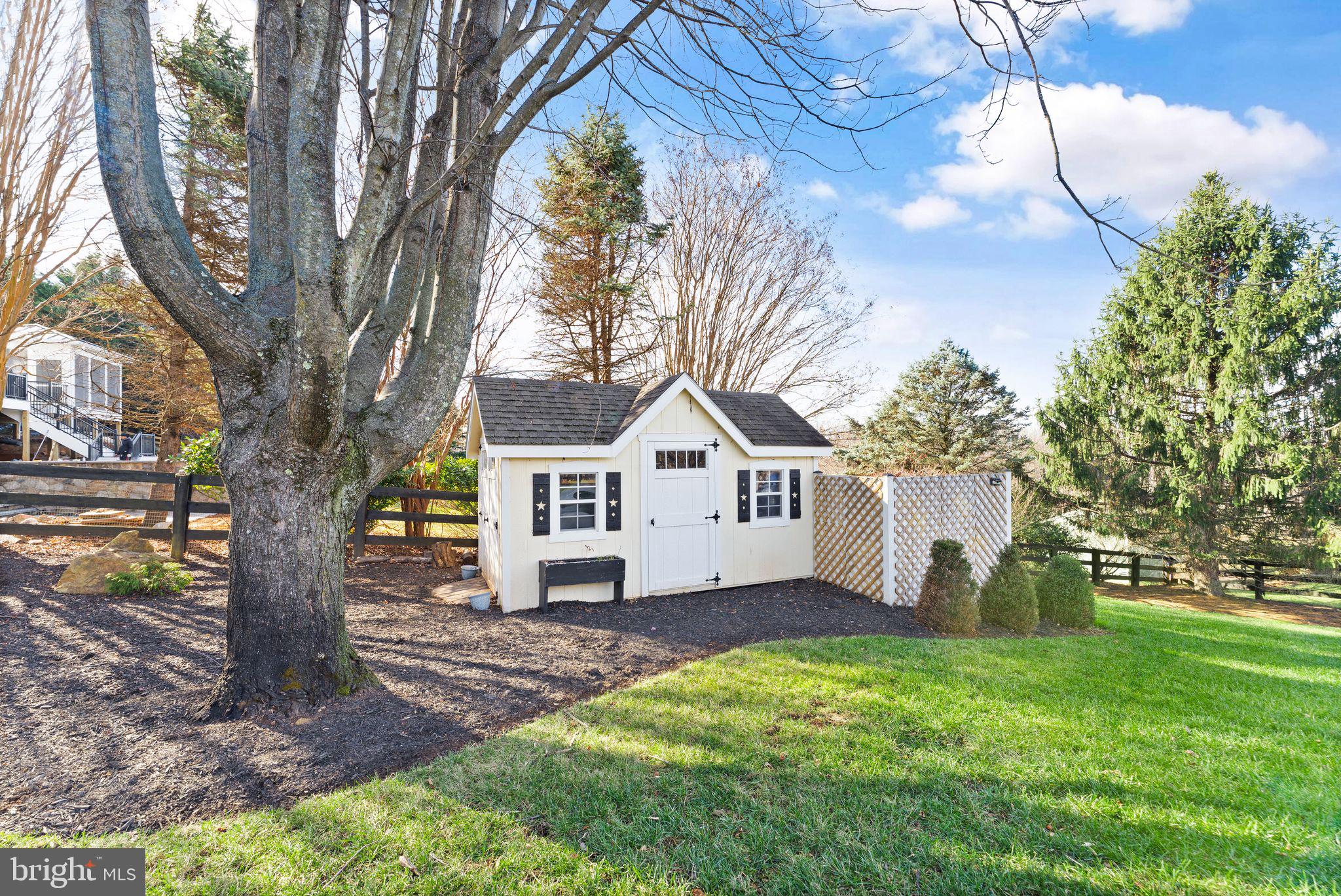 19085 Foxgreen Cir