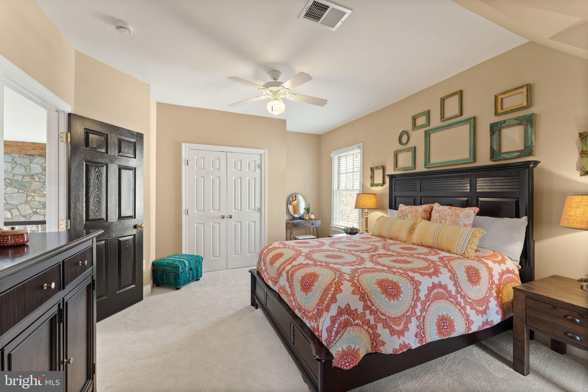 19085 Foxgreen Cir
