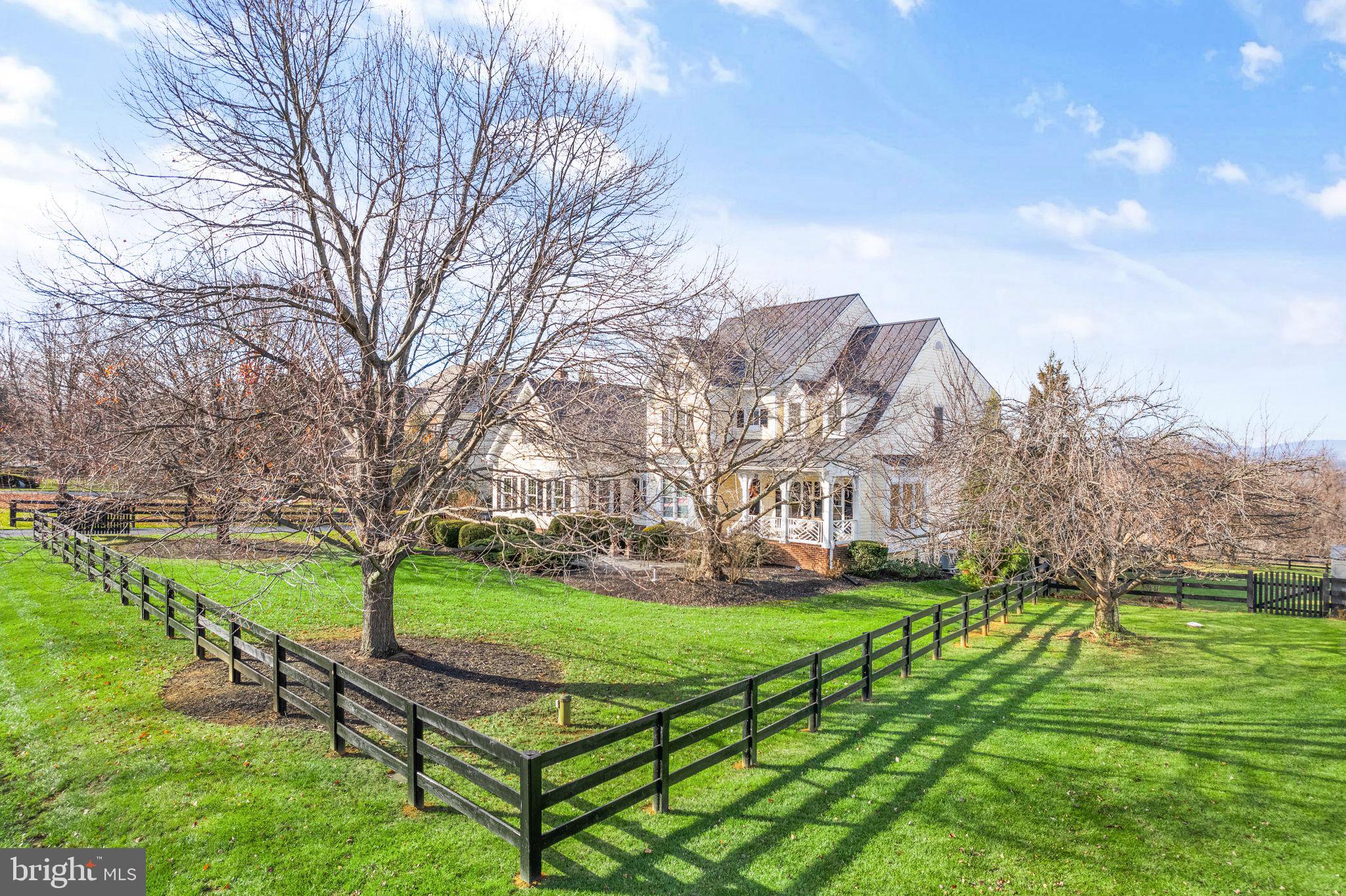 19085 Foxgreen Cir