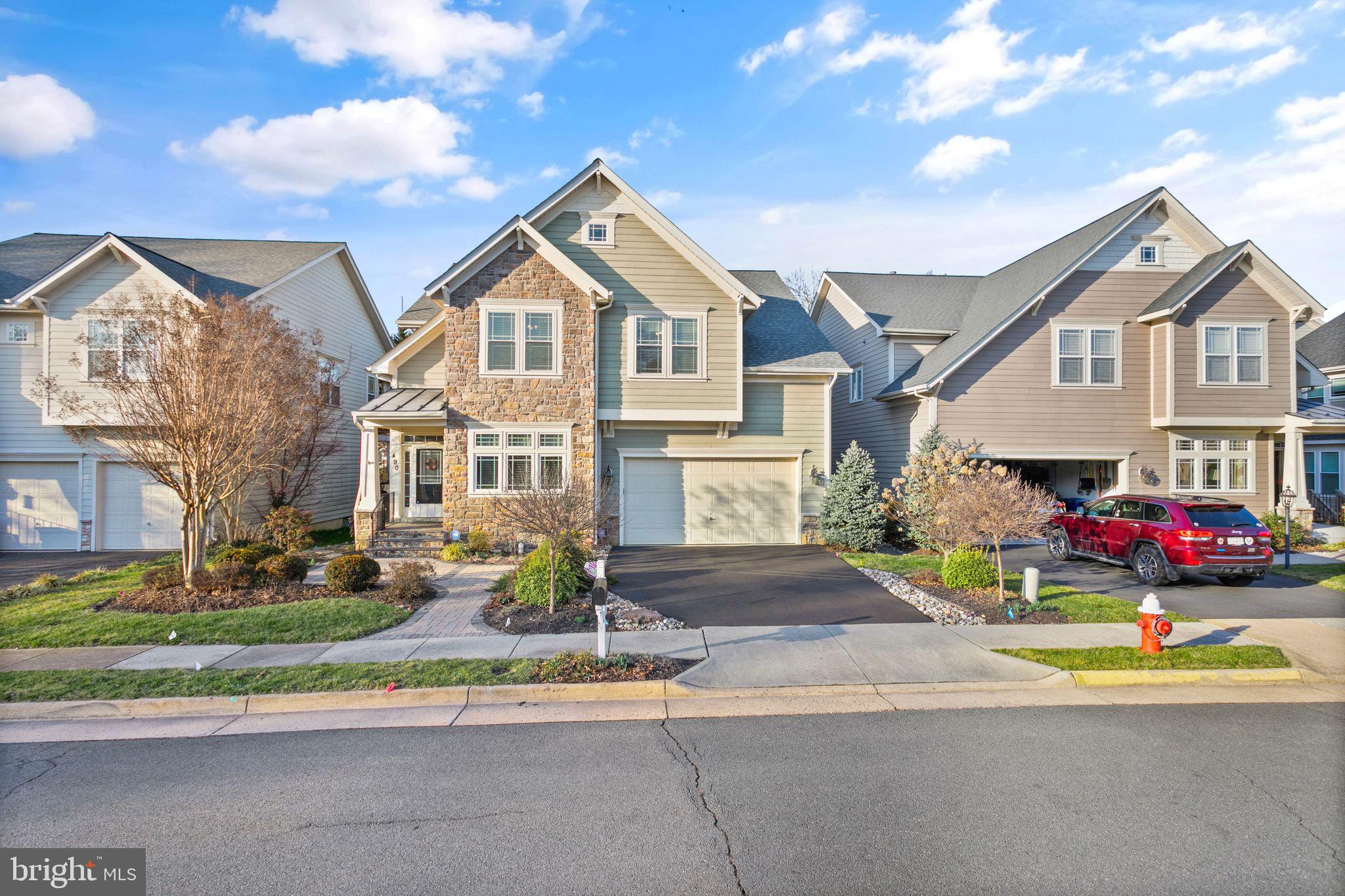 490 Marshall Dr NE