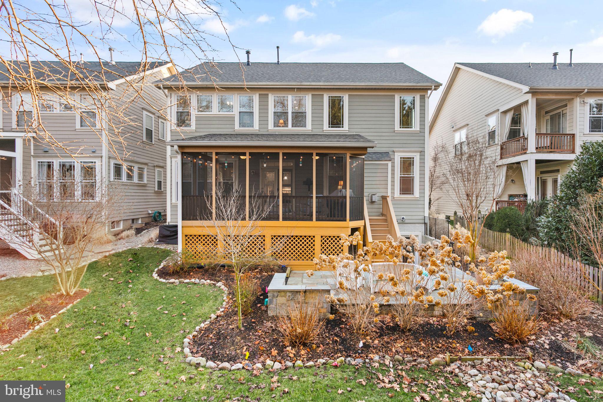 490 Marshall Dr NE