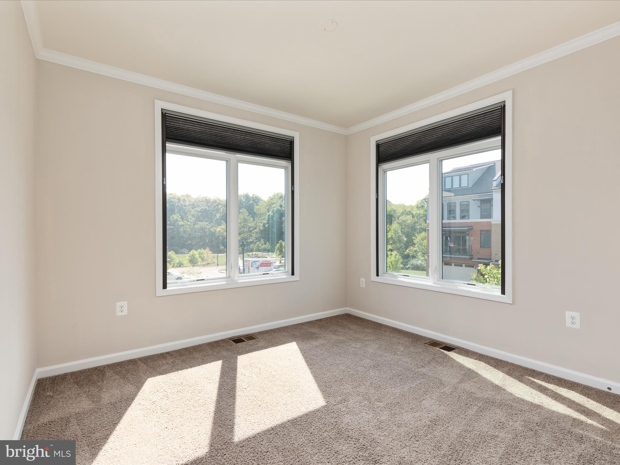 1002 Ribbon Limestone Ter SE