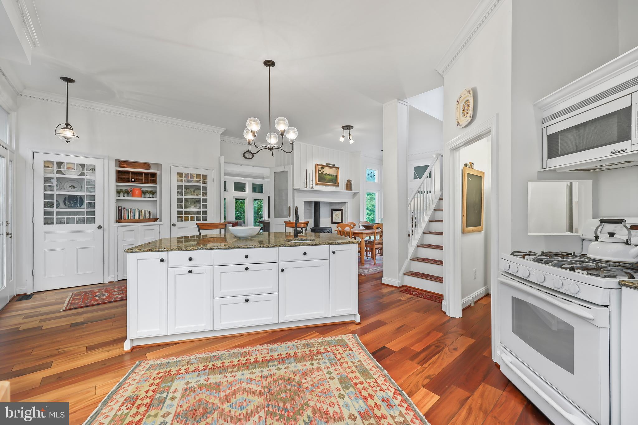 14803 Purcellville Rd