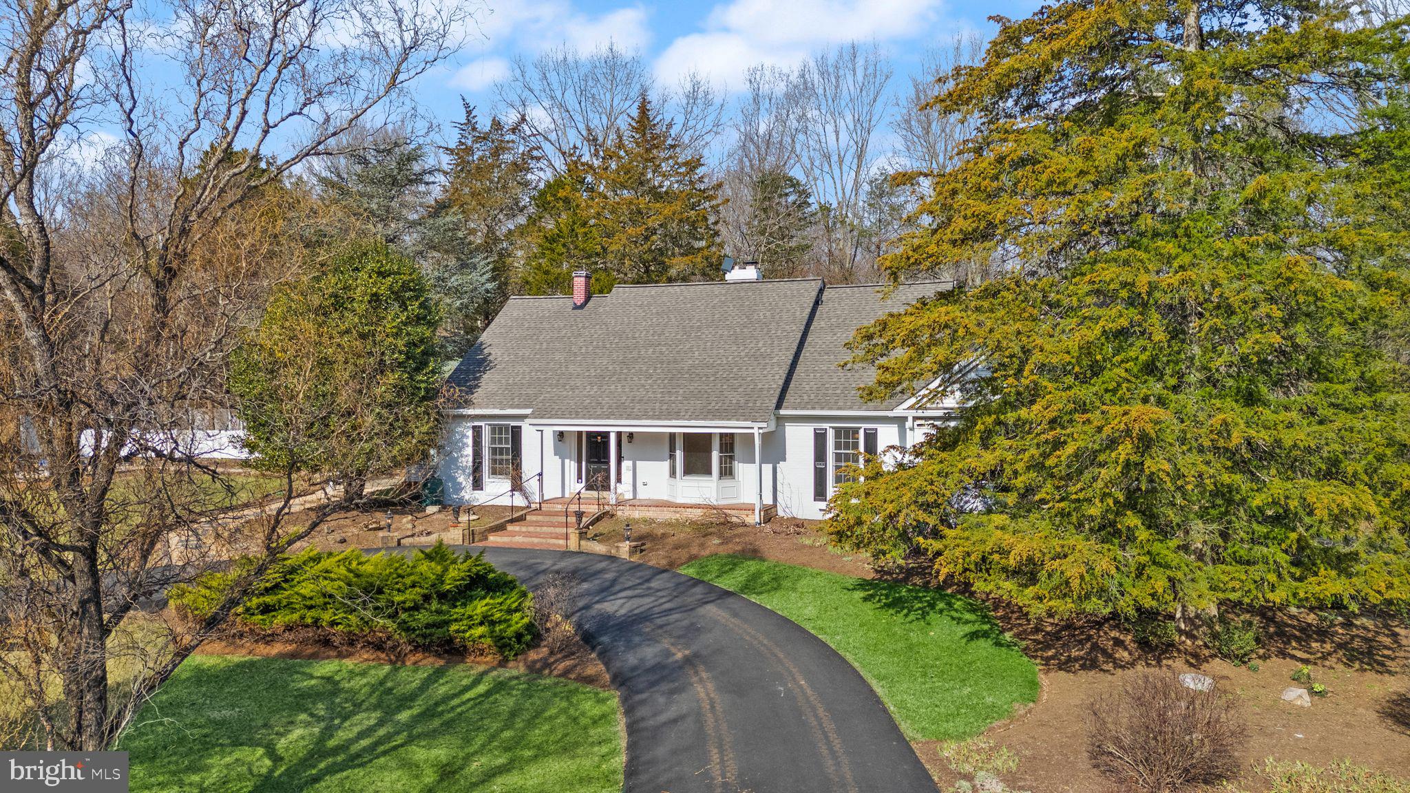 12004 ROBIN DR