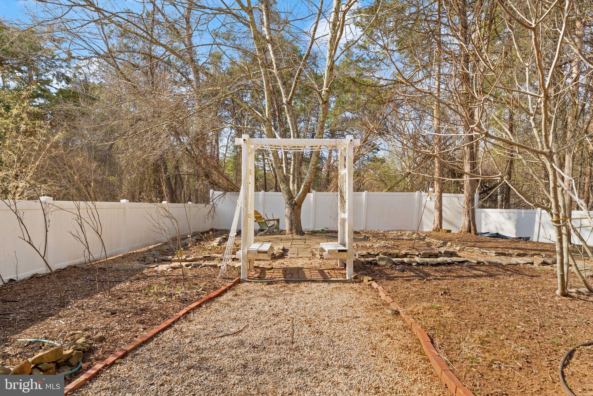 12004 ROBIN DR