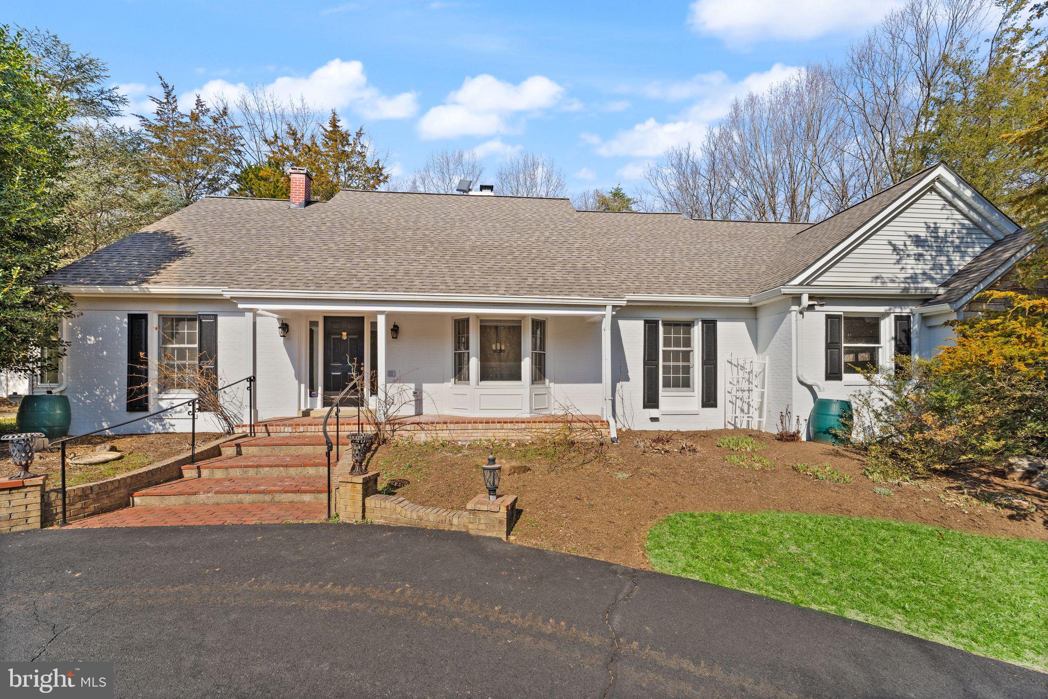 12004 ROBIN DR