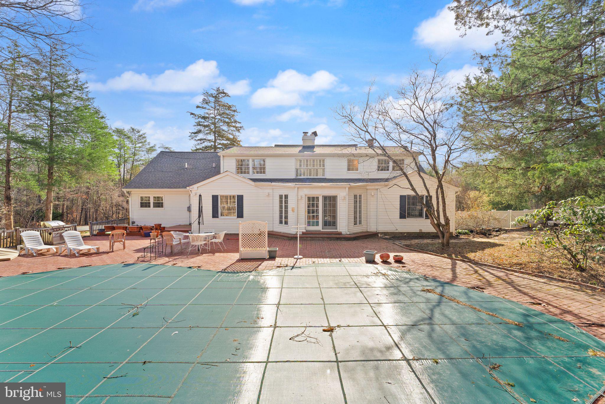 12004 ROBIN DR