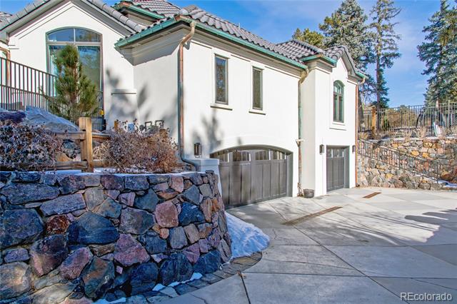 9465 E Orchard Drive