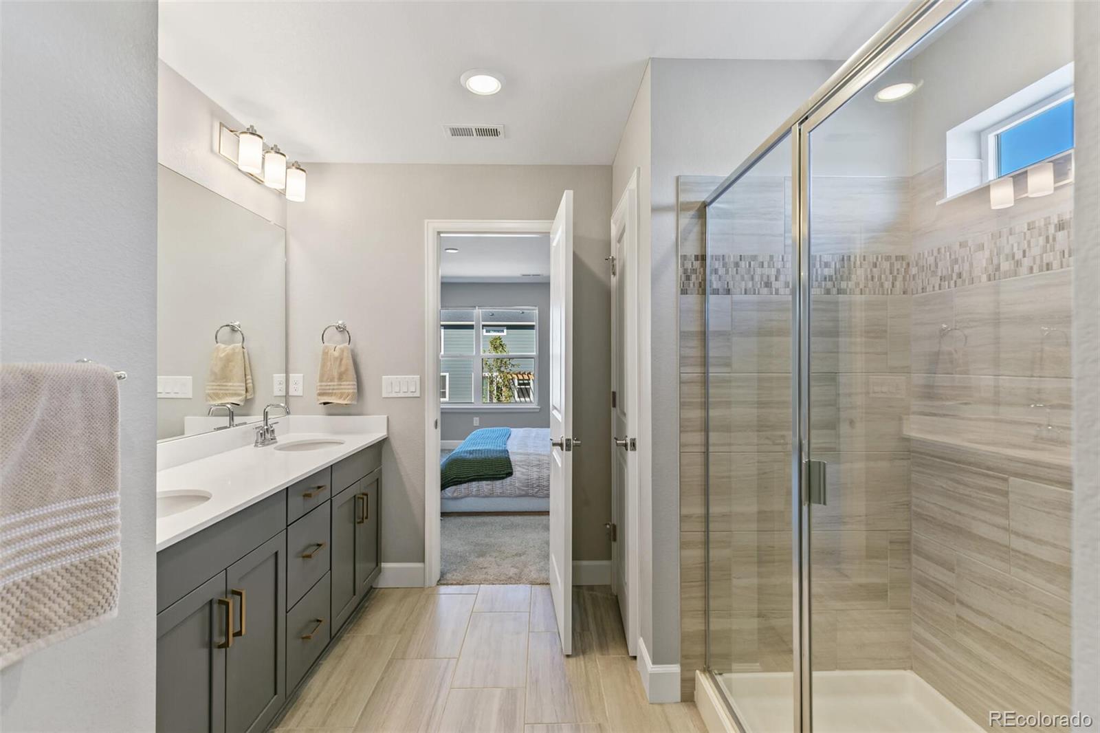 3885 Red Valley Circle