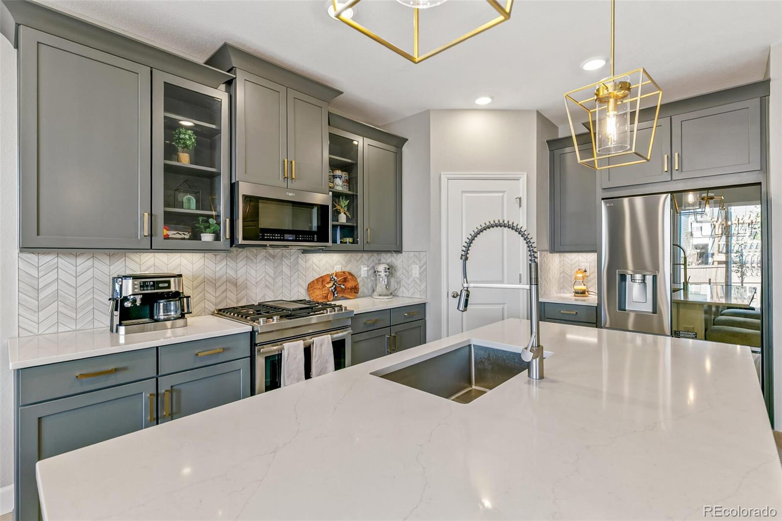 3885 Red Valley Circle