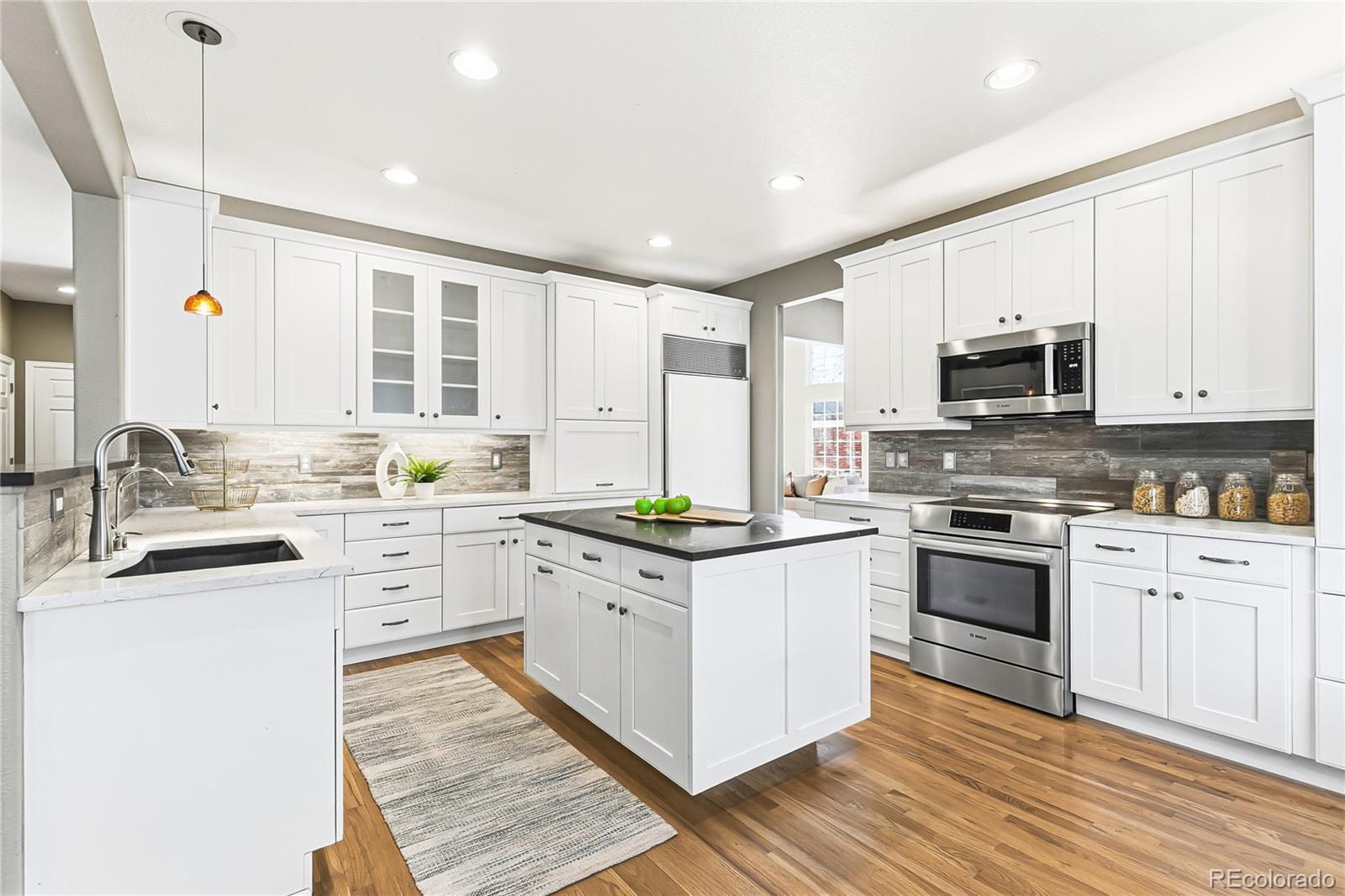 7605 S Platteview Drive