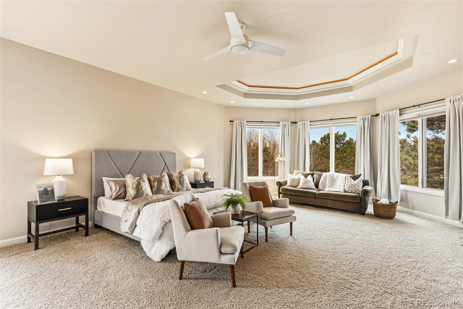 9444 E Orchard Drive