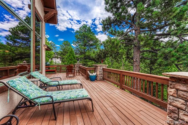 2392 Saddleback Drive