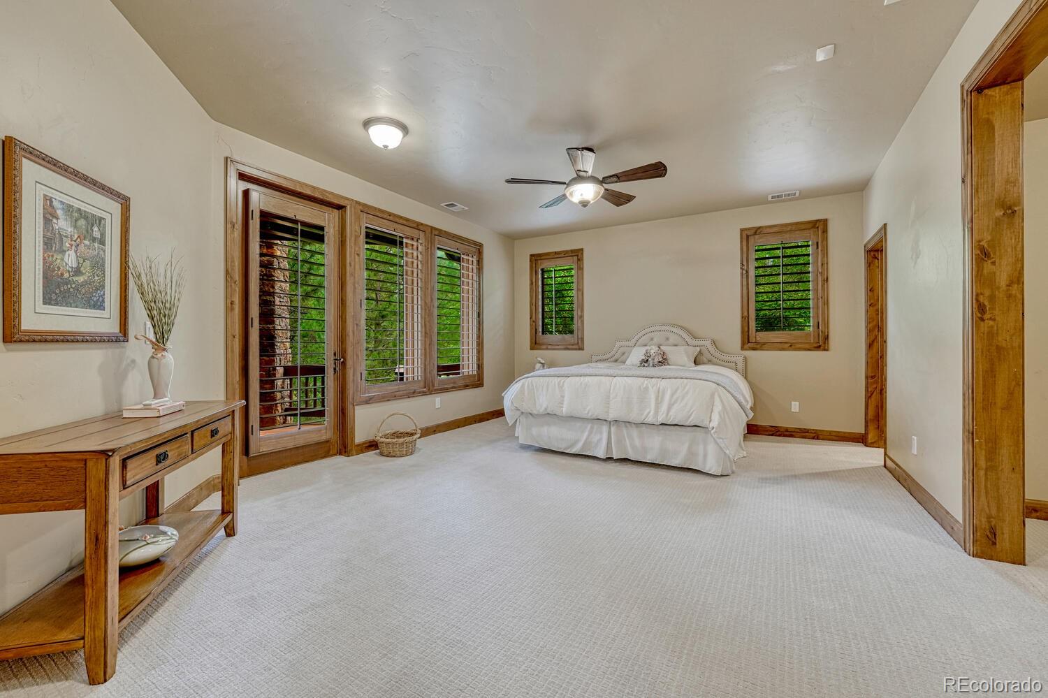 2392 Saddleback Drive
