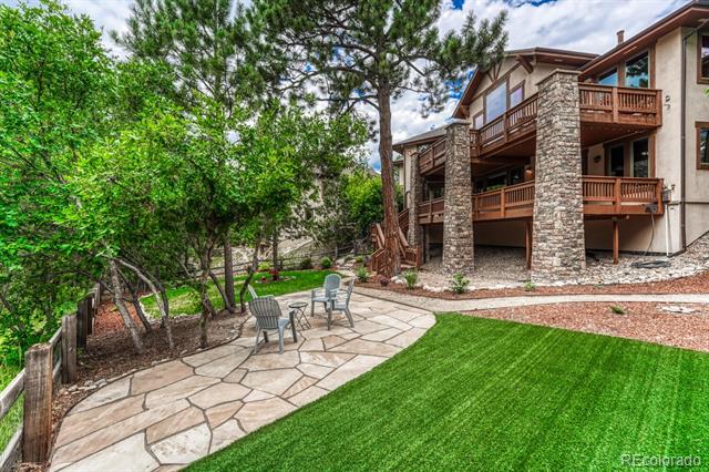 2392 Saddleback Drive