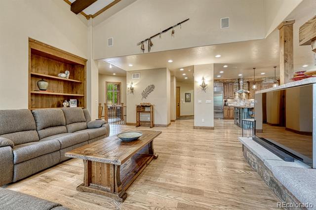 2392 Saddleback Drive
