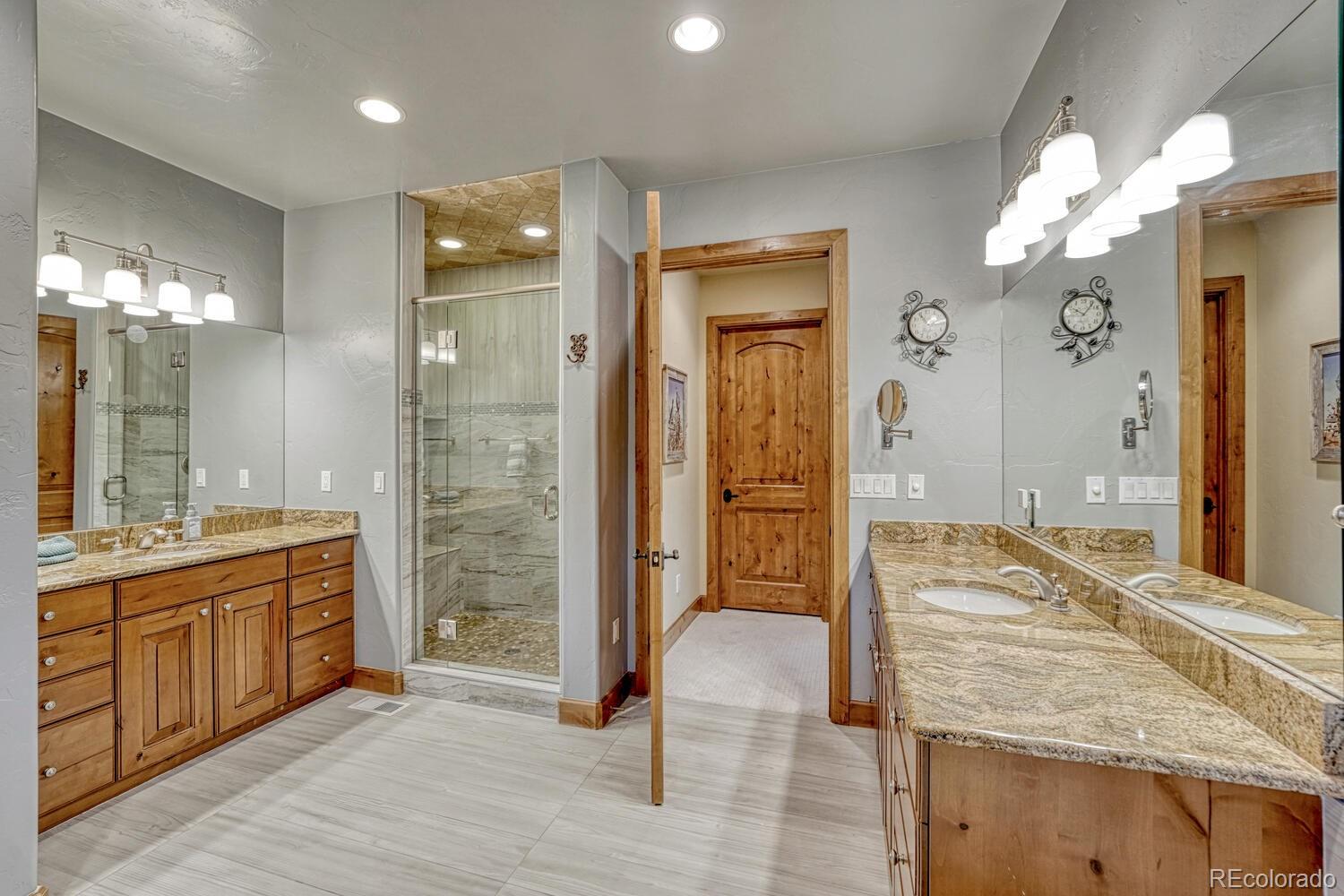 2392 Saddleback Drive
