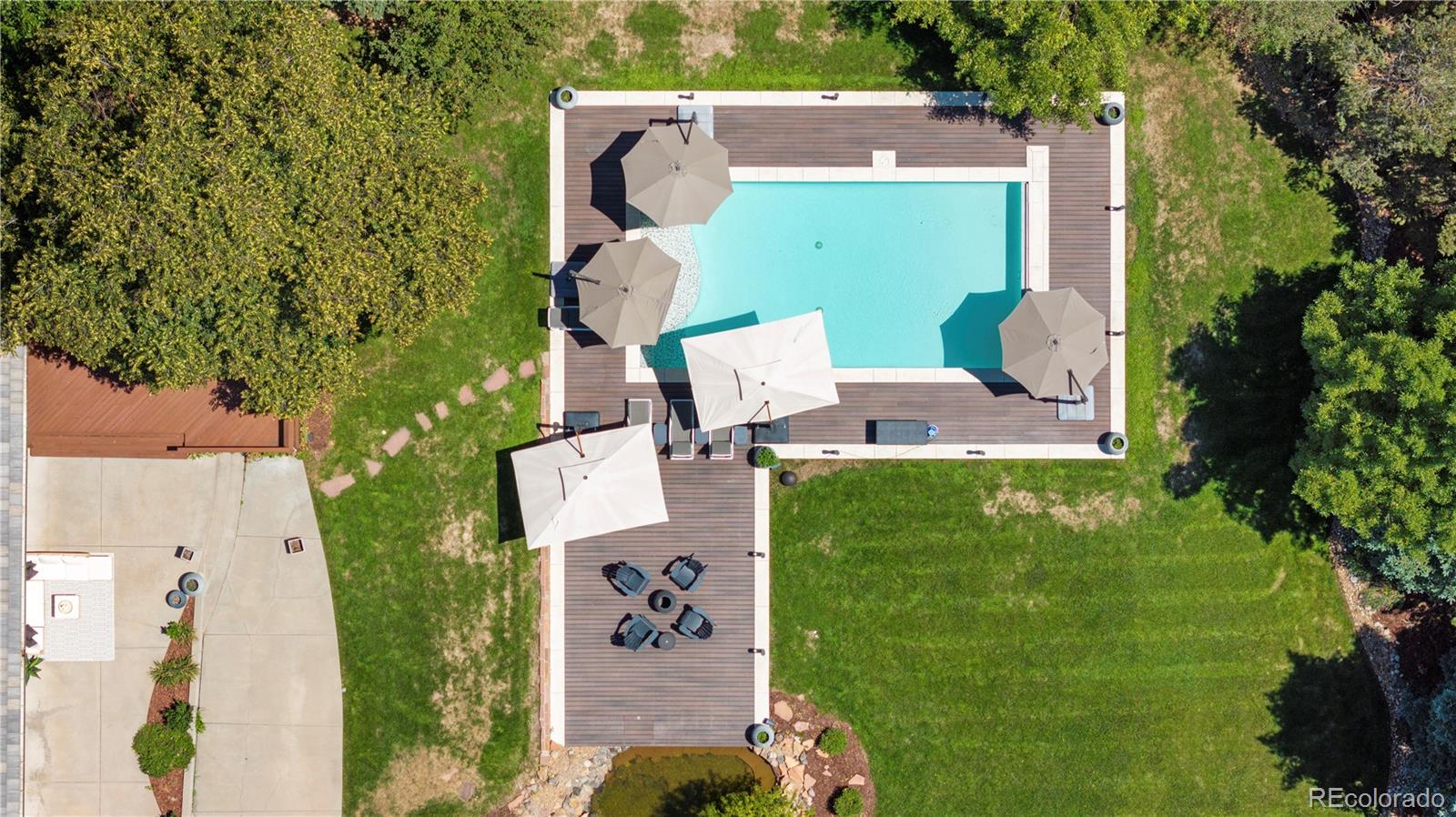 6200 Charrington Drive