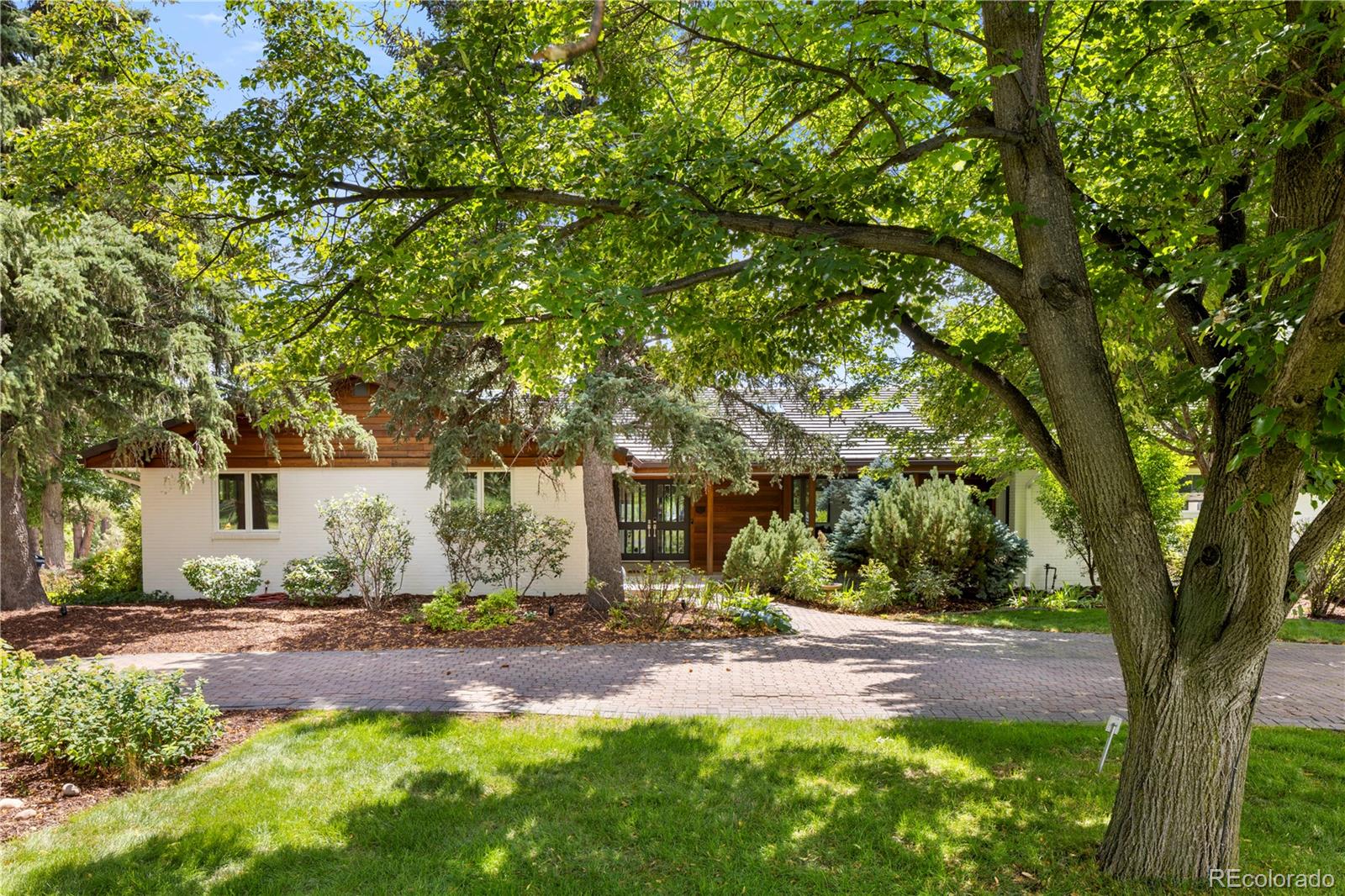 6200 Charrington Drive