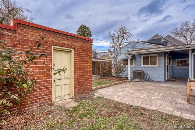 35 N Fox Street