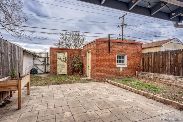 35 N Fox Street
