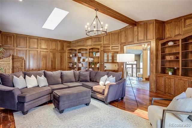 40 Charlou Circle