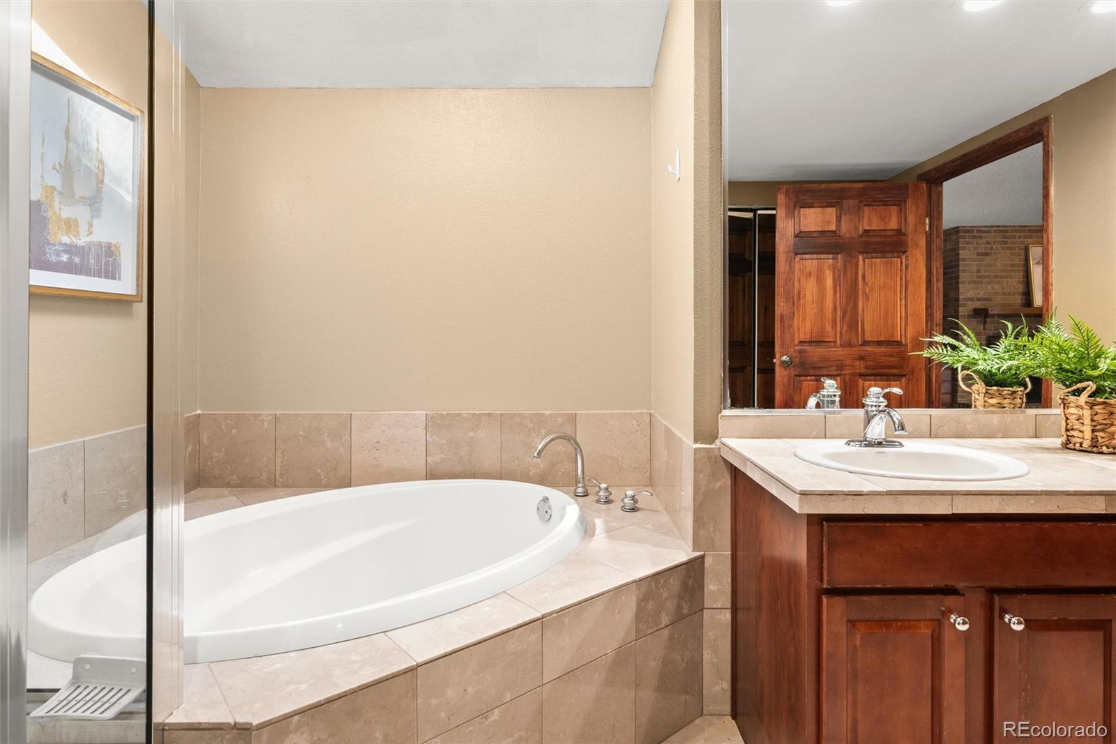 6154 S Macon Way