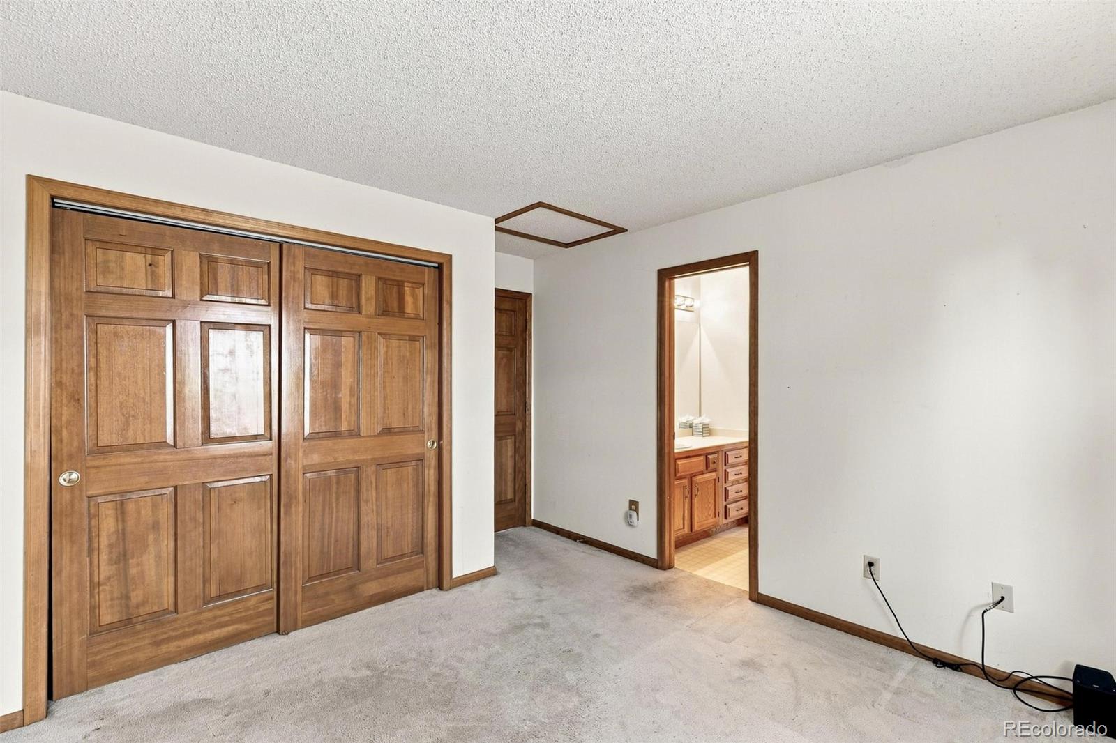 7471 Rattlesnake Drive
